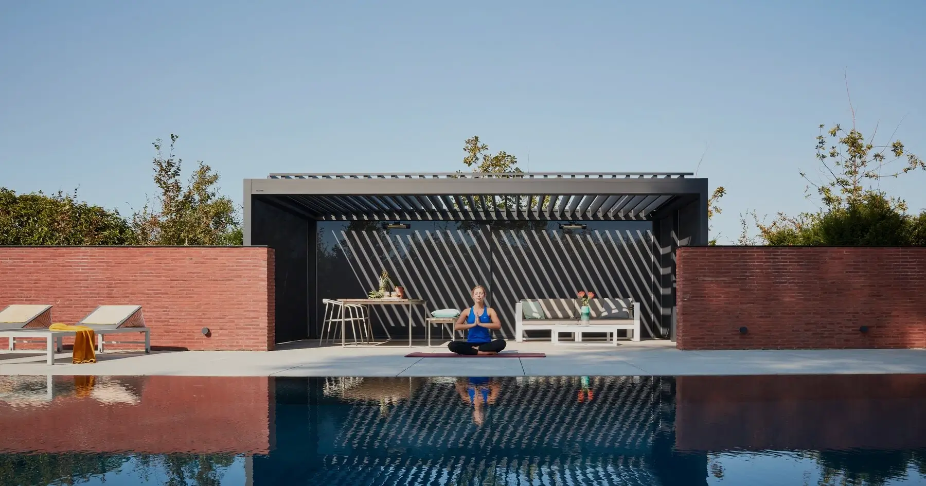 Les pergolas bioclimatiques par la Menuiserie Foultot