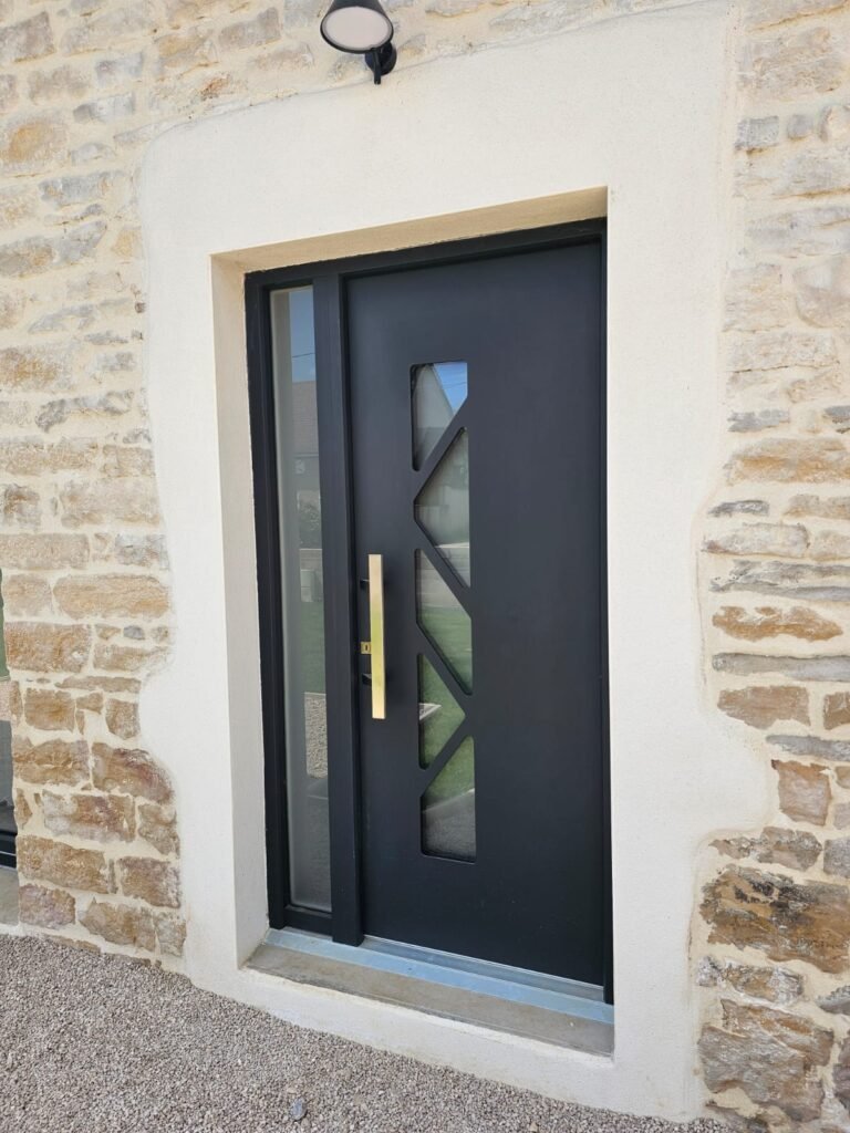 Porte d'entrée Finstral gris anthracite 7016 à Echenon